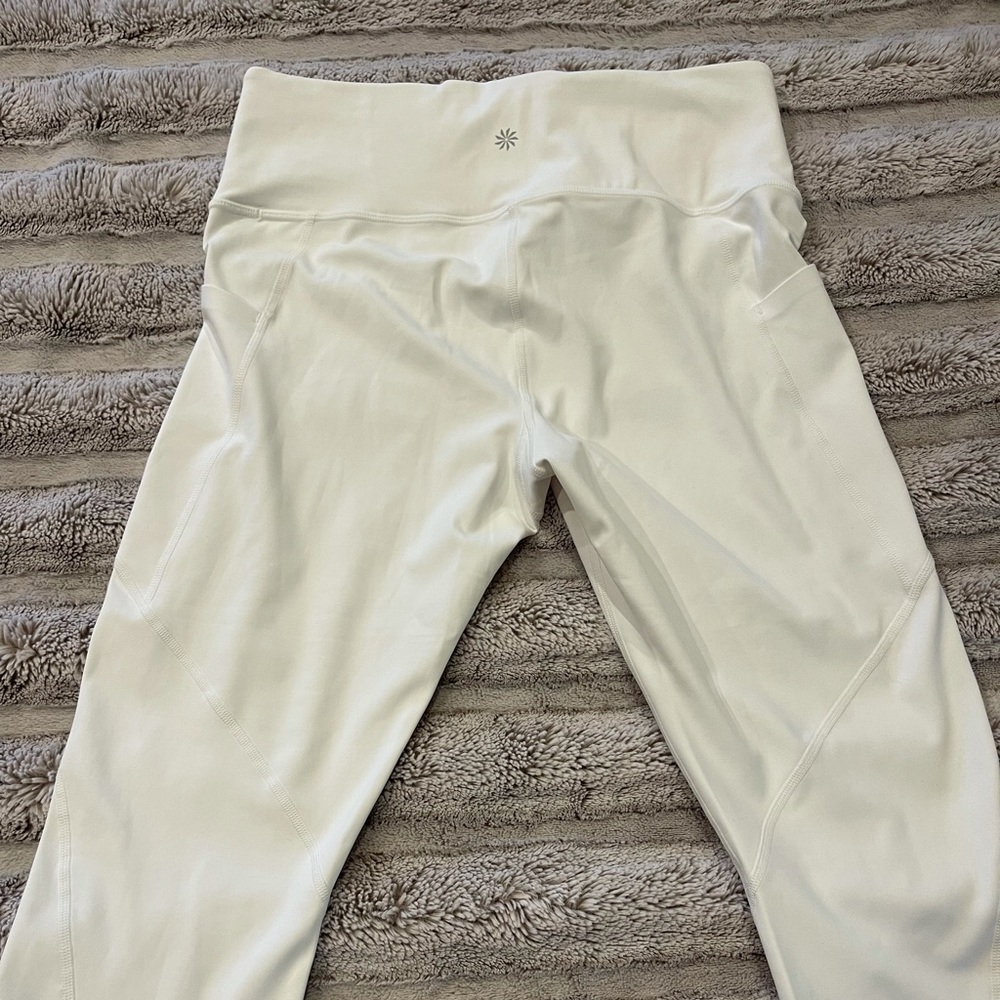 Athleta Salutation Stash Pocket Capri